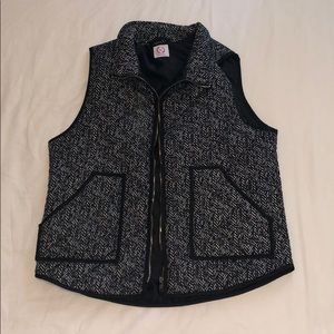 Black and White Patterned Vest!